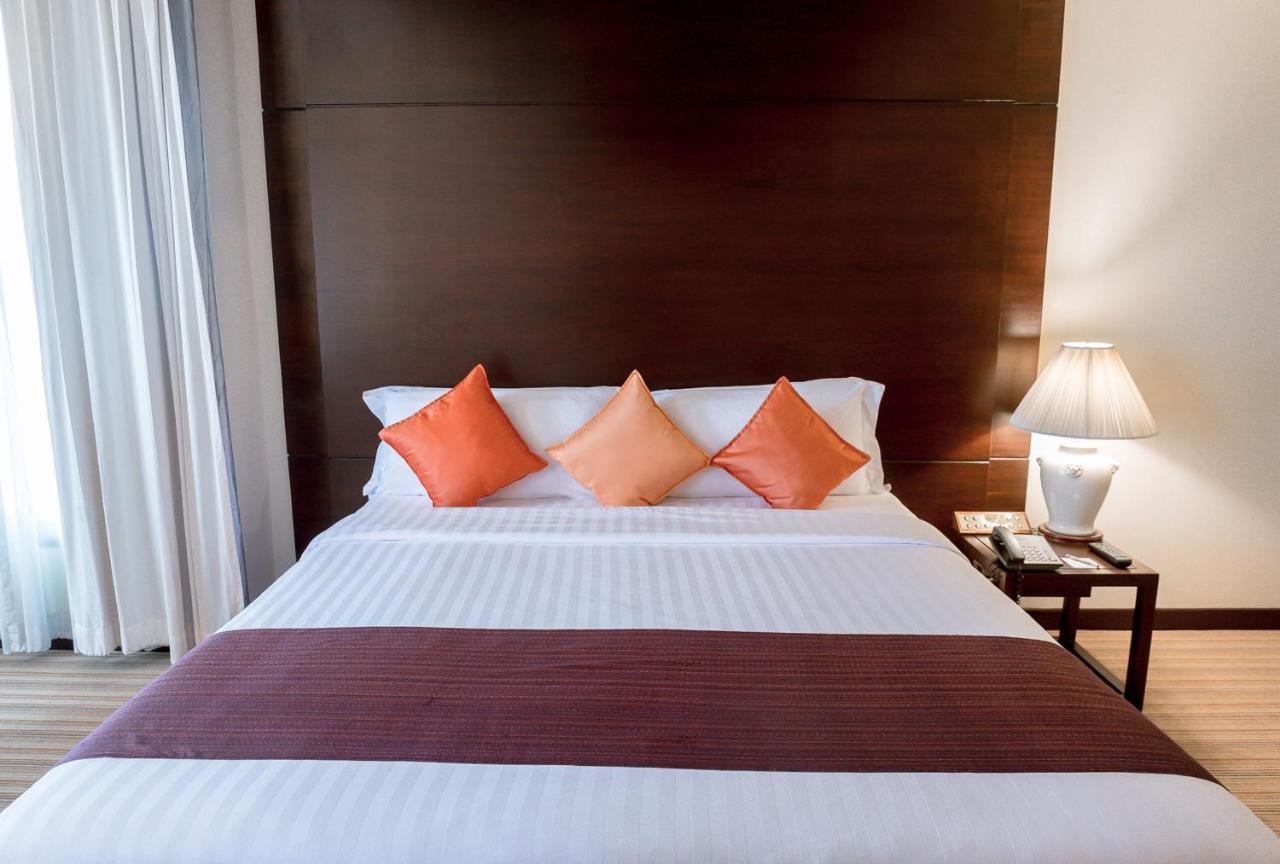 The Royal River Hotel Bangkok Exterior photo