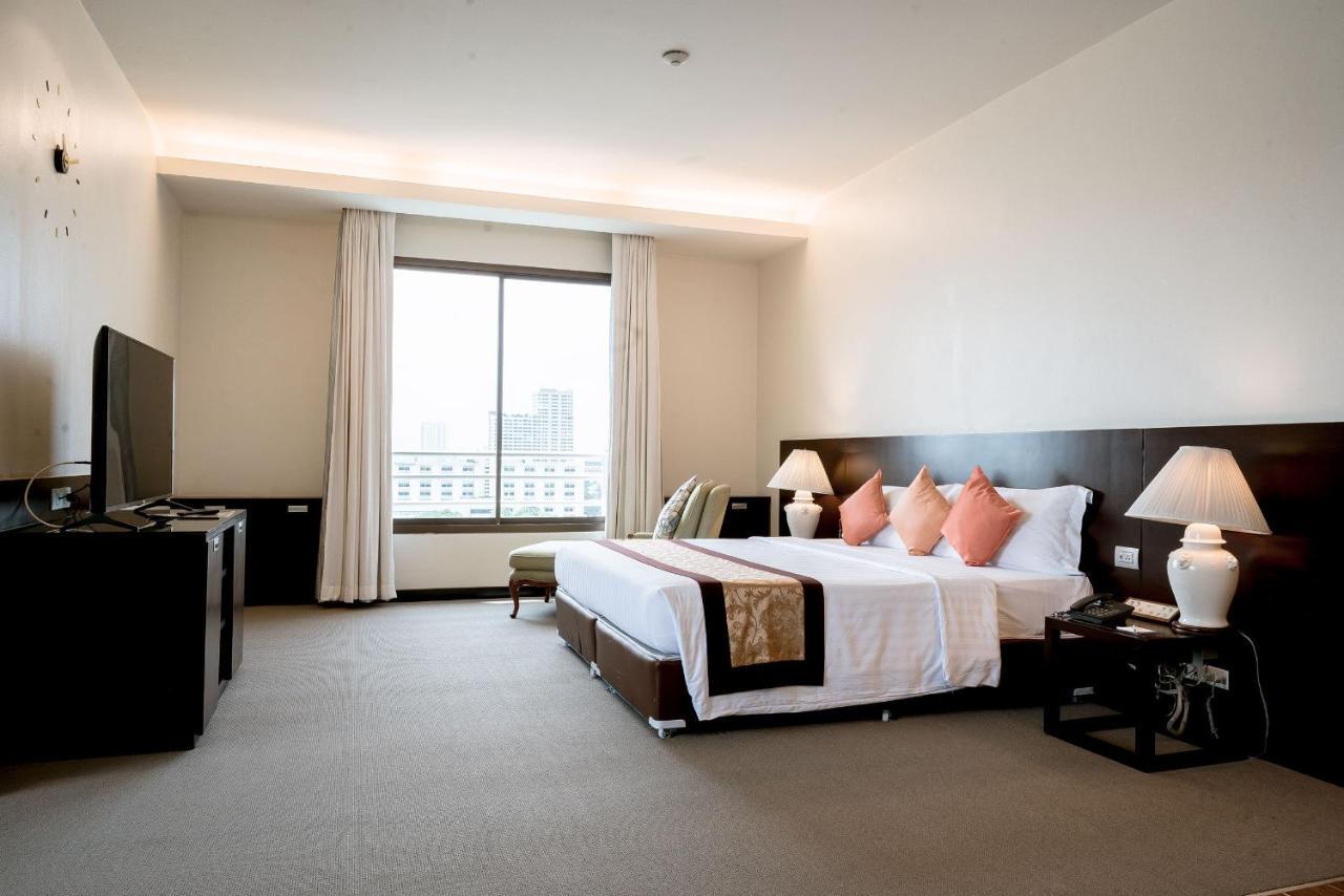 The Royal River Hotel Bangkok Exterior photo