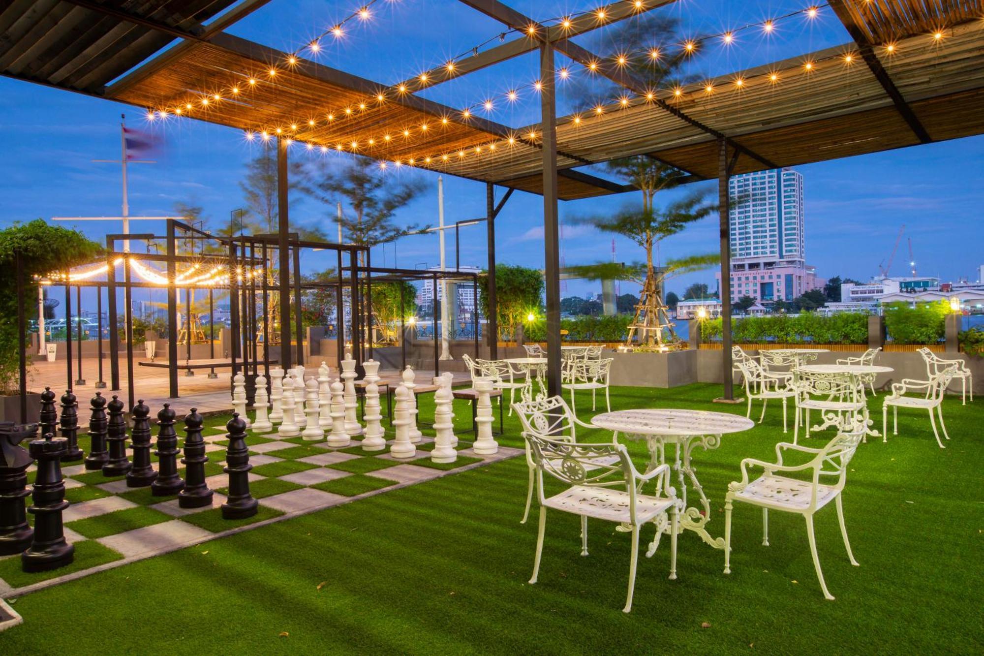 The Royal River Hotel Bangkok Exterior photo