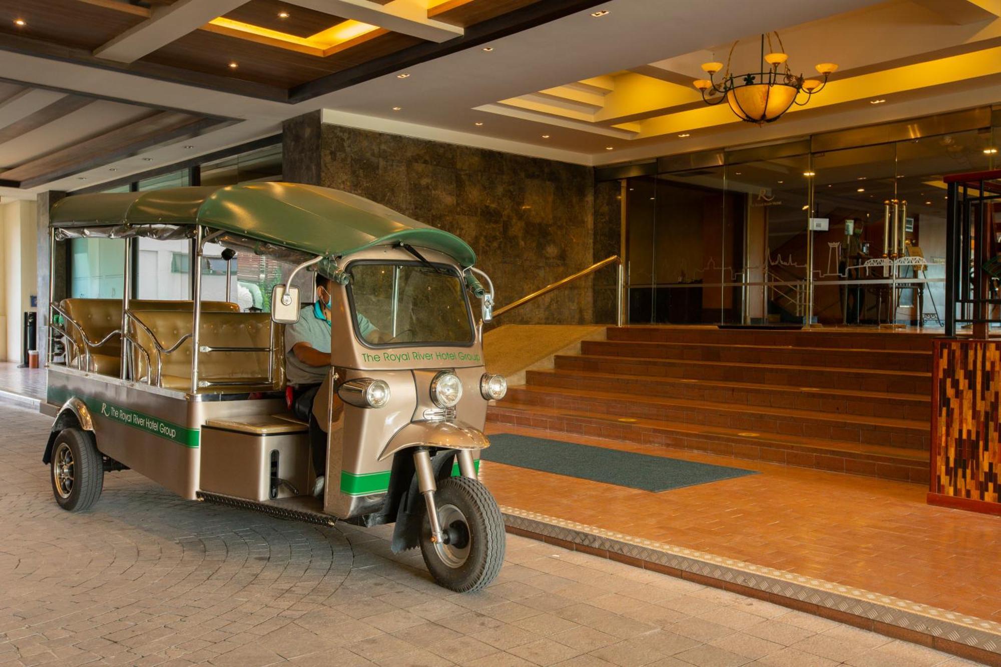 The Royal River Hotel Bangkok Exterior photo