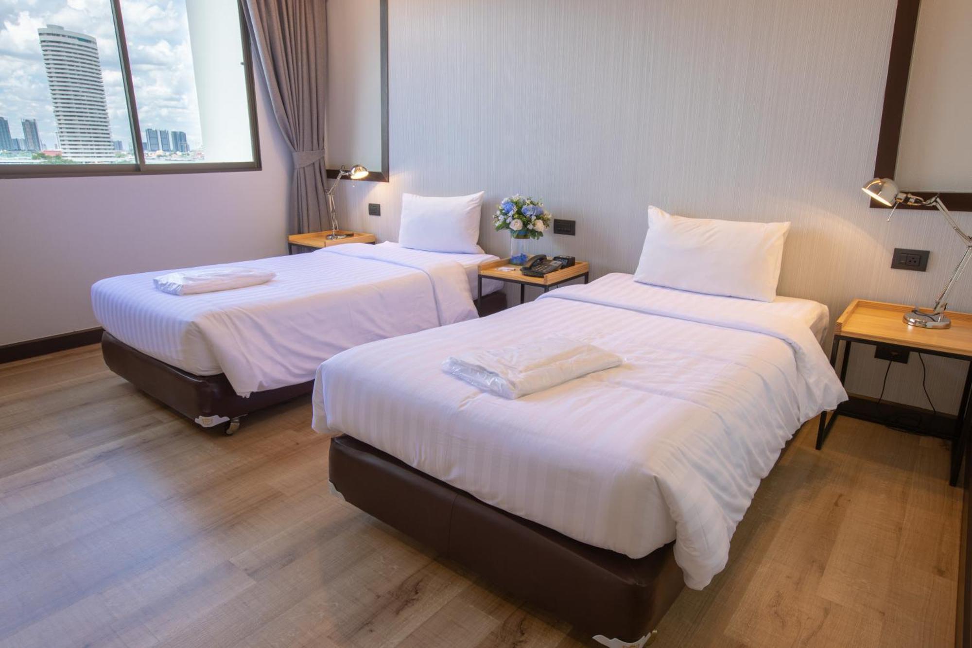 The Royal River Hotel Bangkok Exterior photo